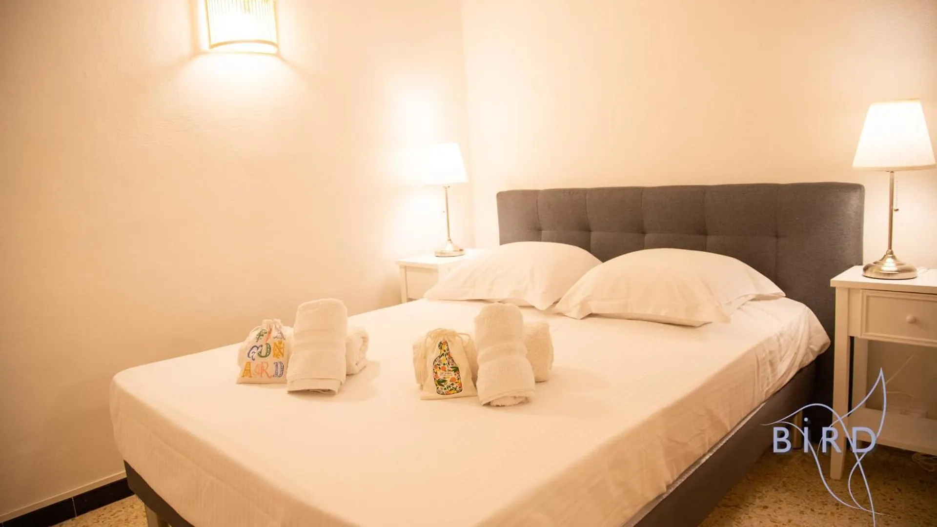 Beautiful Authentic Apartment In The Heart Of Old Antibes